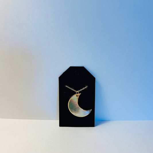 Dreamy Moon Necklace